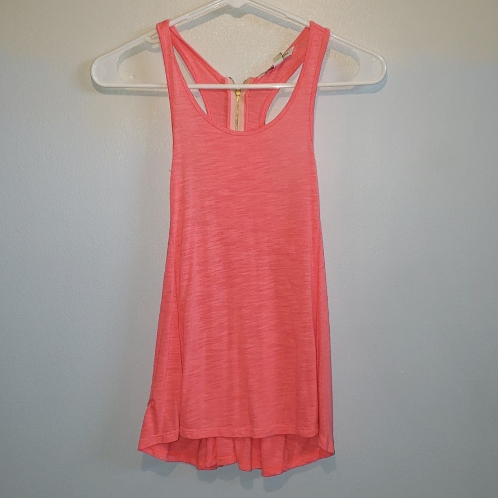 Loose tank